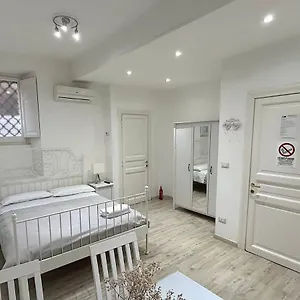 Urbe - Delizioso Quartiere Coppede Rome